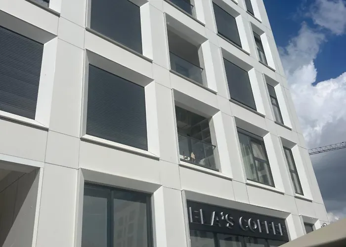 公寓 Shehu 地拉那